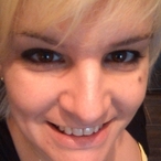 Lauralyne - Net echangiste à Cotterd Profil de Lauralyne, 27 ans, Net echangiste à Cotterd (Vaud)